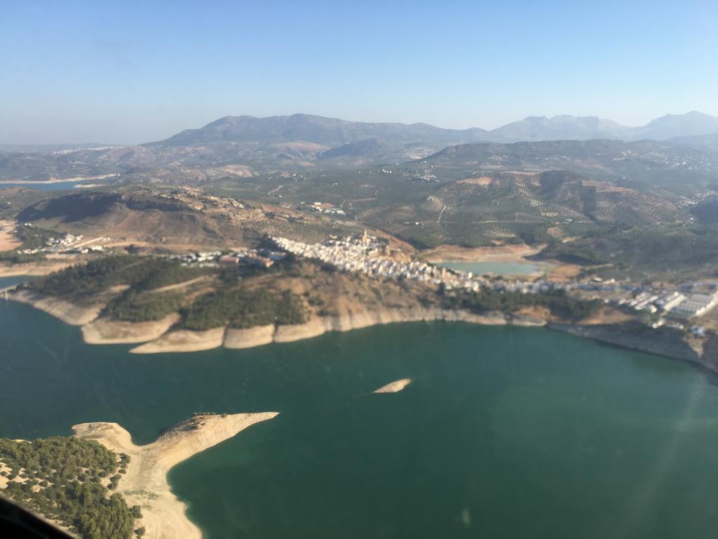 Camping Valdearenas Иснахар Экстерьер фото