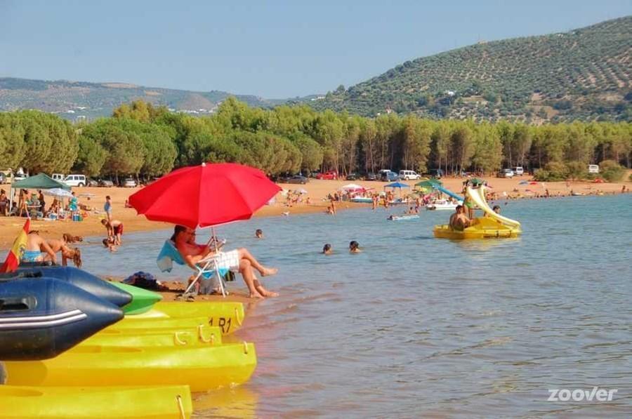 Camping Valdearenas Иснахар Экстерьер фото