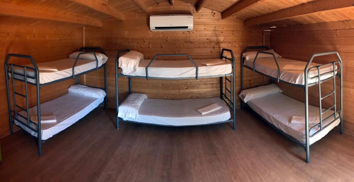 Camping Valdearenas Иснахар Экстерьер фото
