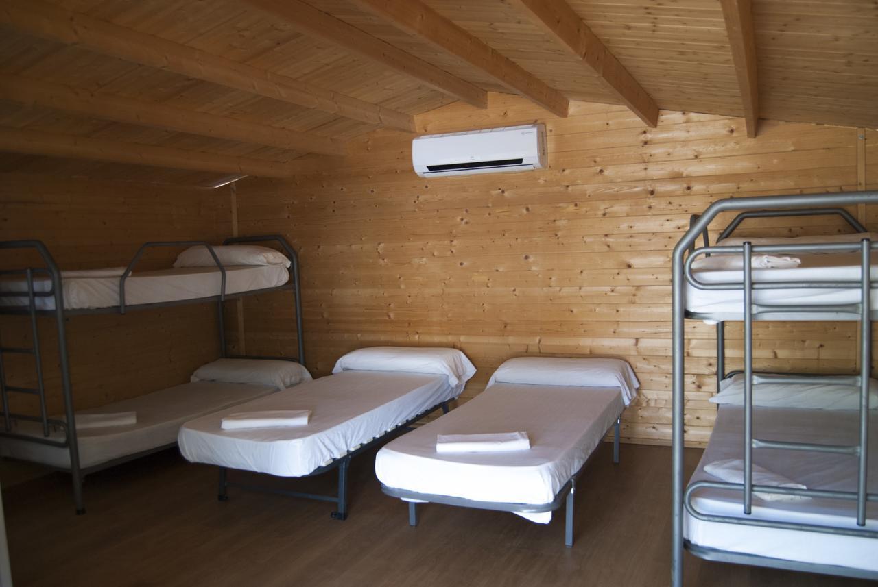 Camping Valdearenas Иснахар Экстерьер фото